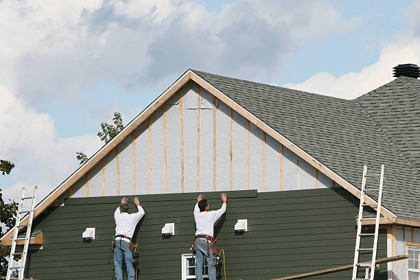 Professional Vinyl Siding technician working in Mahaffey, PA